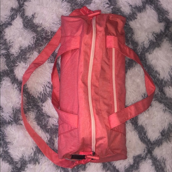 Nike Duffel Bag - Picture 4 of 5